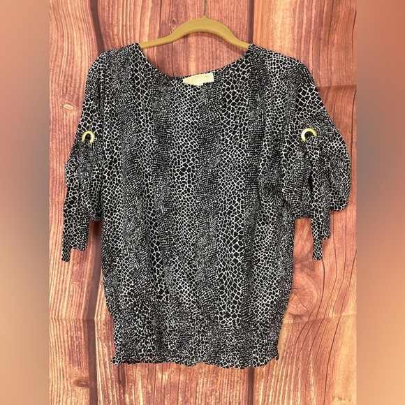 Michael by Michael Kors boat neckline snake print smocked blouse women’s size M - Picture 1 of 17